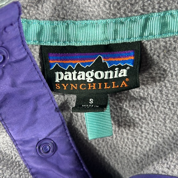Patagonia Synchilla T Snap Fleece 1/4 Button Pullover Sweater Sz Small Purple - Picture 2 of 5